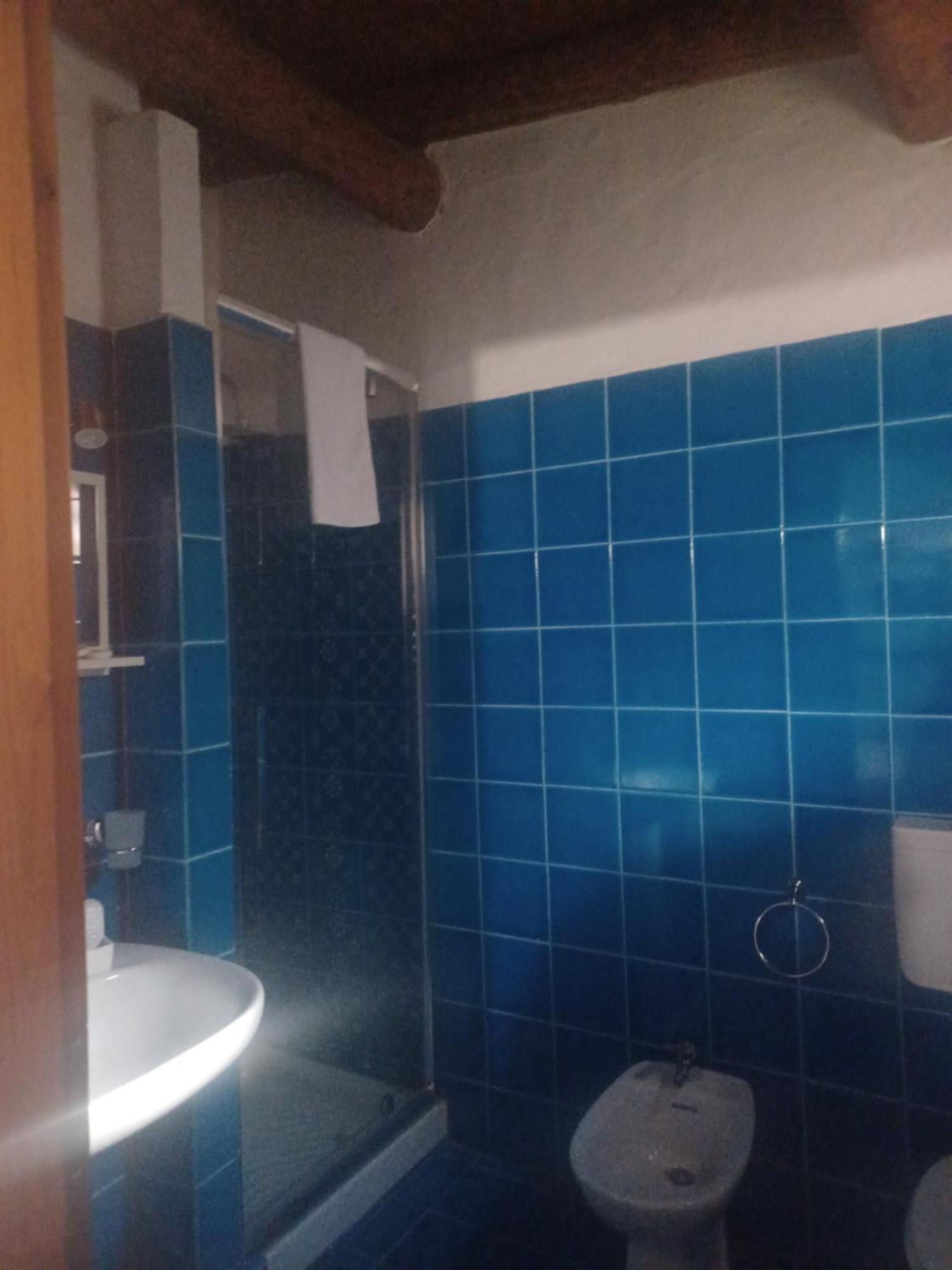B&B Helios Il Tuo Relax In Sardegna San Teodoro  Exteriör bild